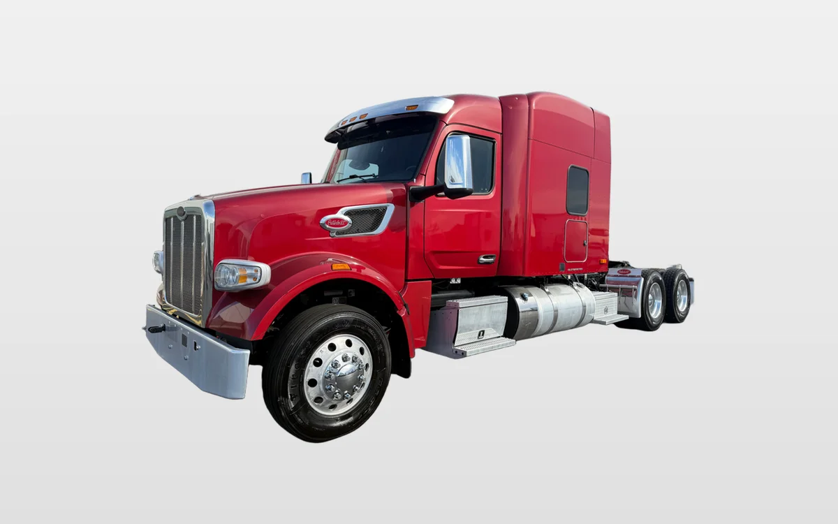 2023 PETERBILT 567 - image 1