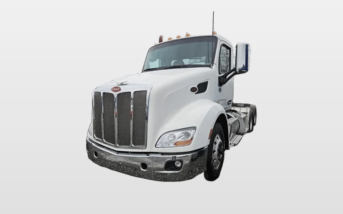 2019 PETERBILT 579 - image 1