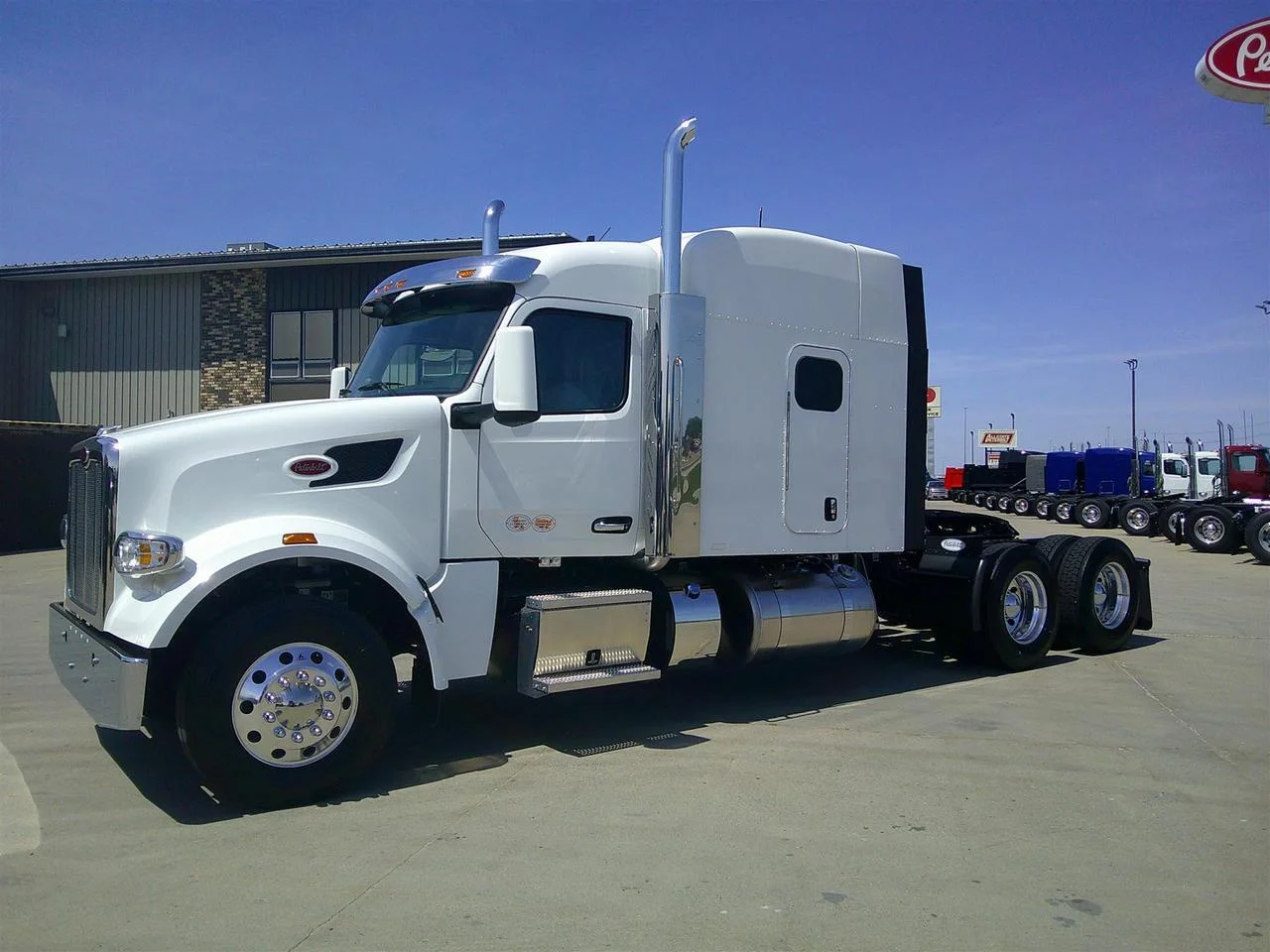 2027 Peterbilt 567 in Fargo, ND — photo 12