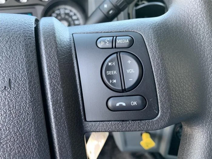 2027 Ford F-650 — photo 29