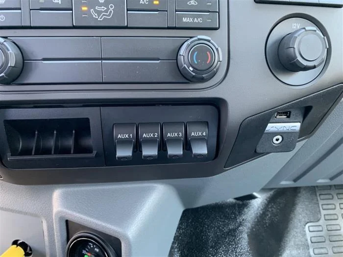 2027 Ford F-650 — photo 24