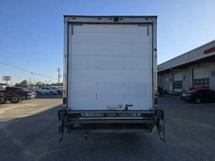 2020 Peterbilt 337 - image 5