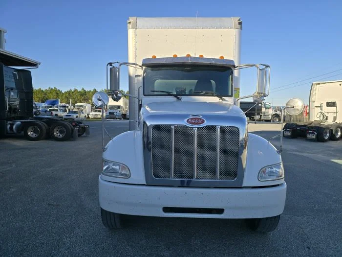 2020 Peterbilt 337 - image 9