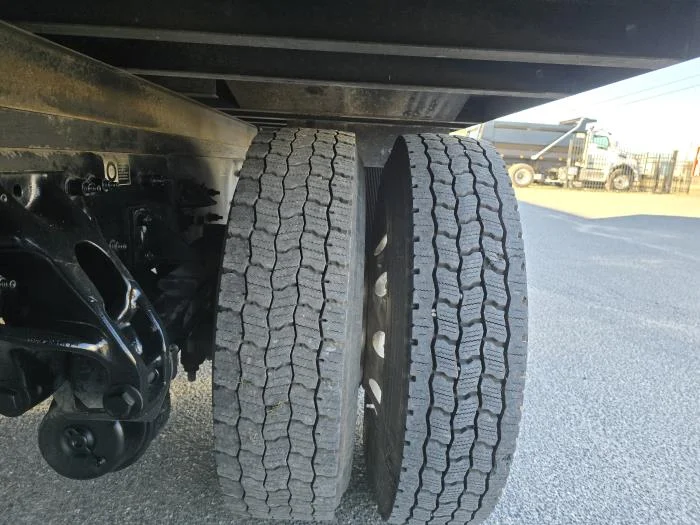 2020 Peterbilt 337 - image 26