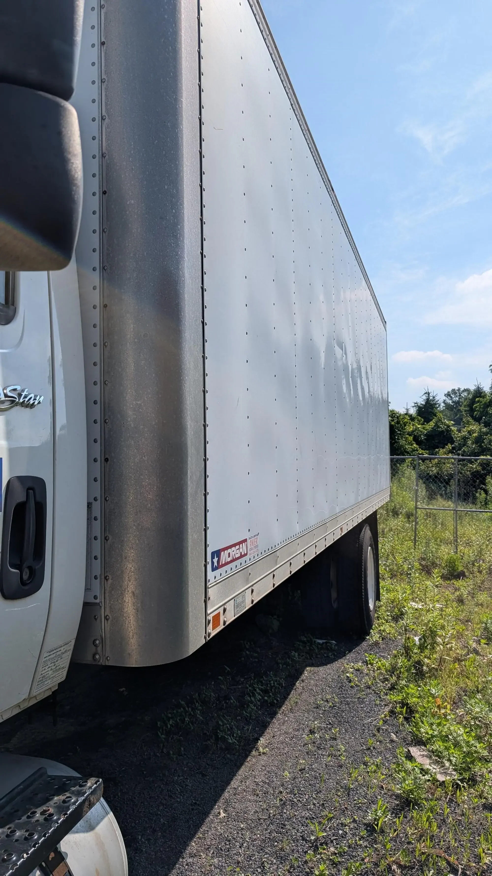 2013 International 4300 - image 3