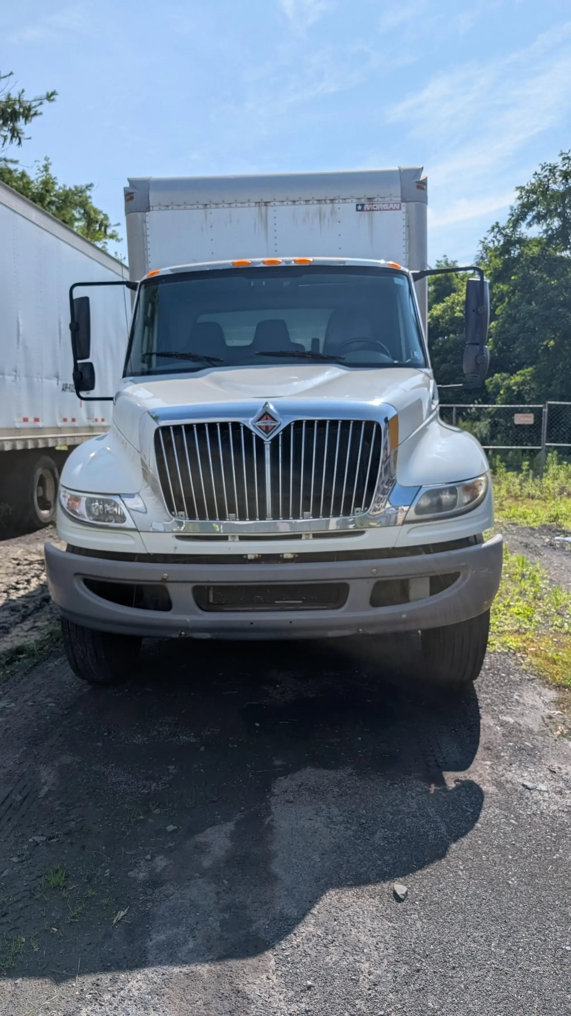 2013 International 4300 - image 2