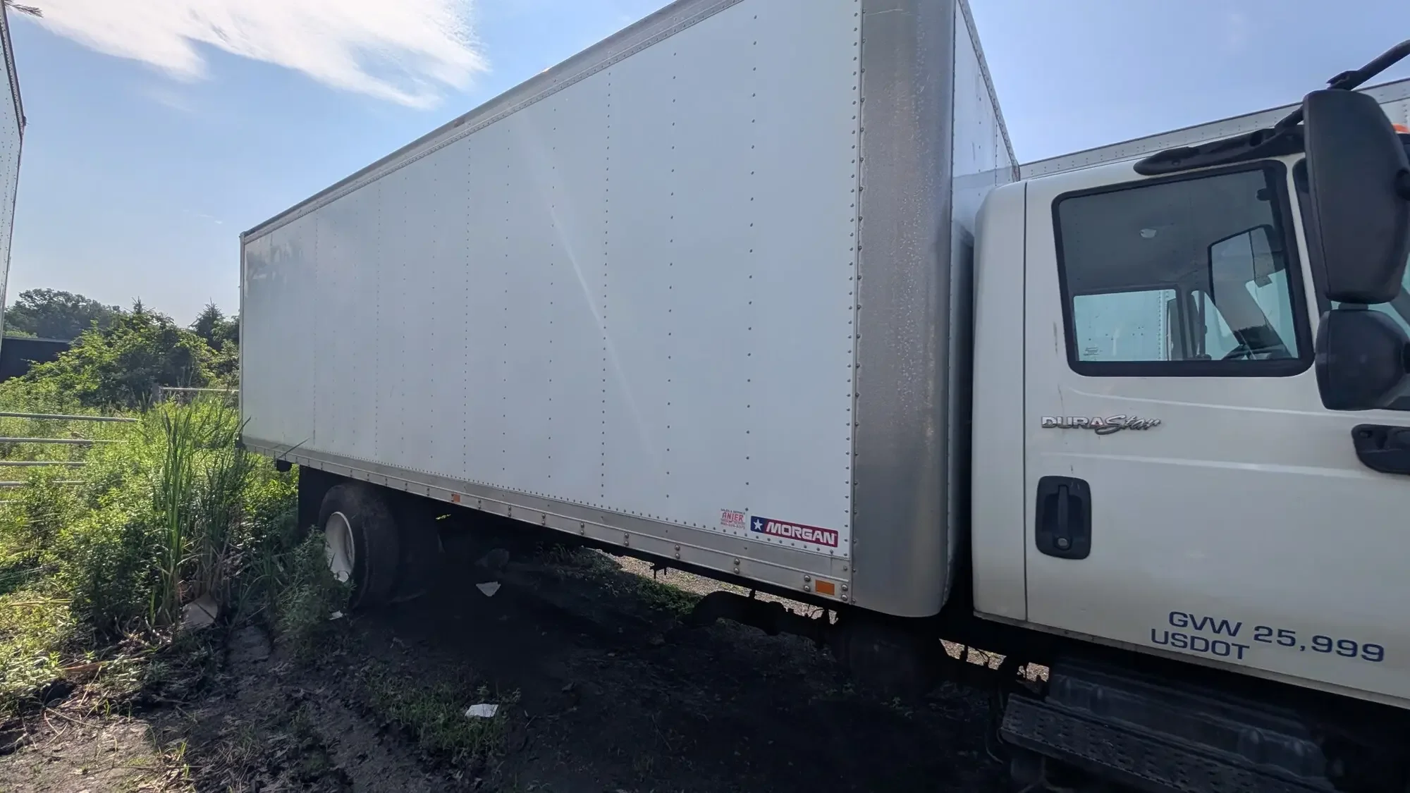 2013 International 4300 - image 4