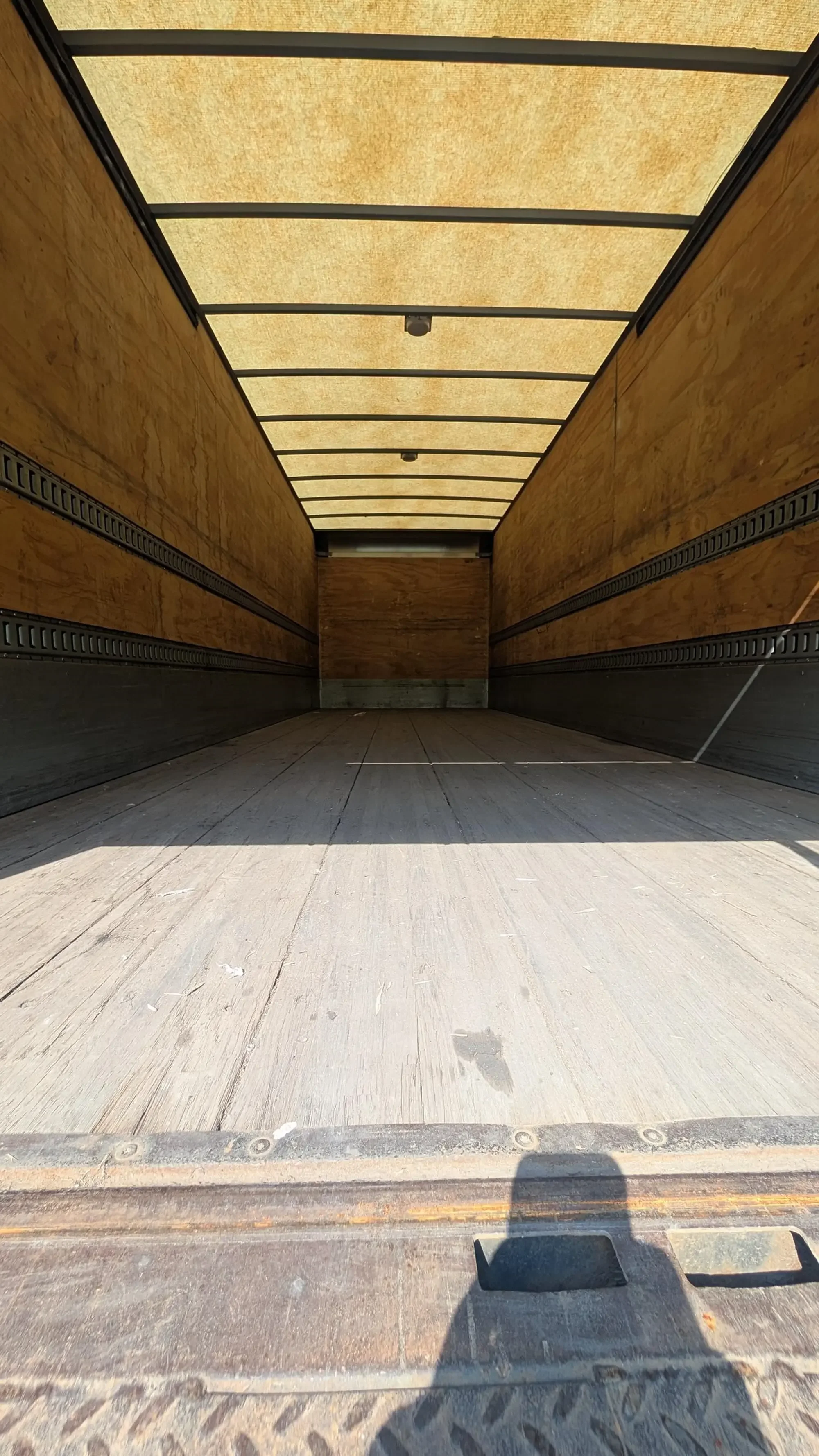 2013 International 4300 - image 11