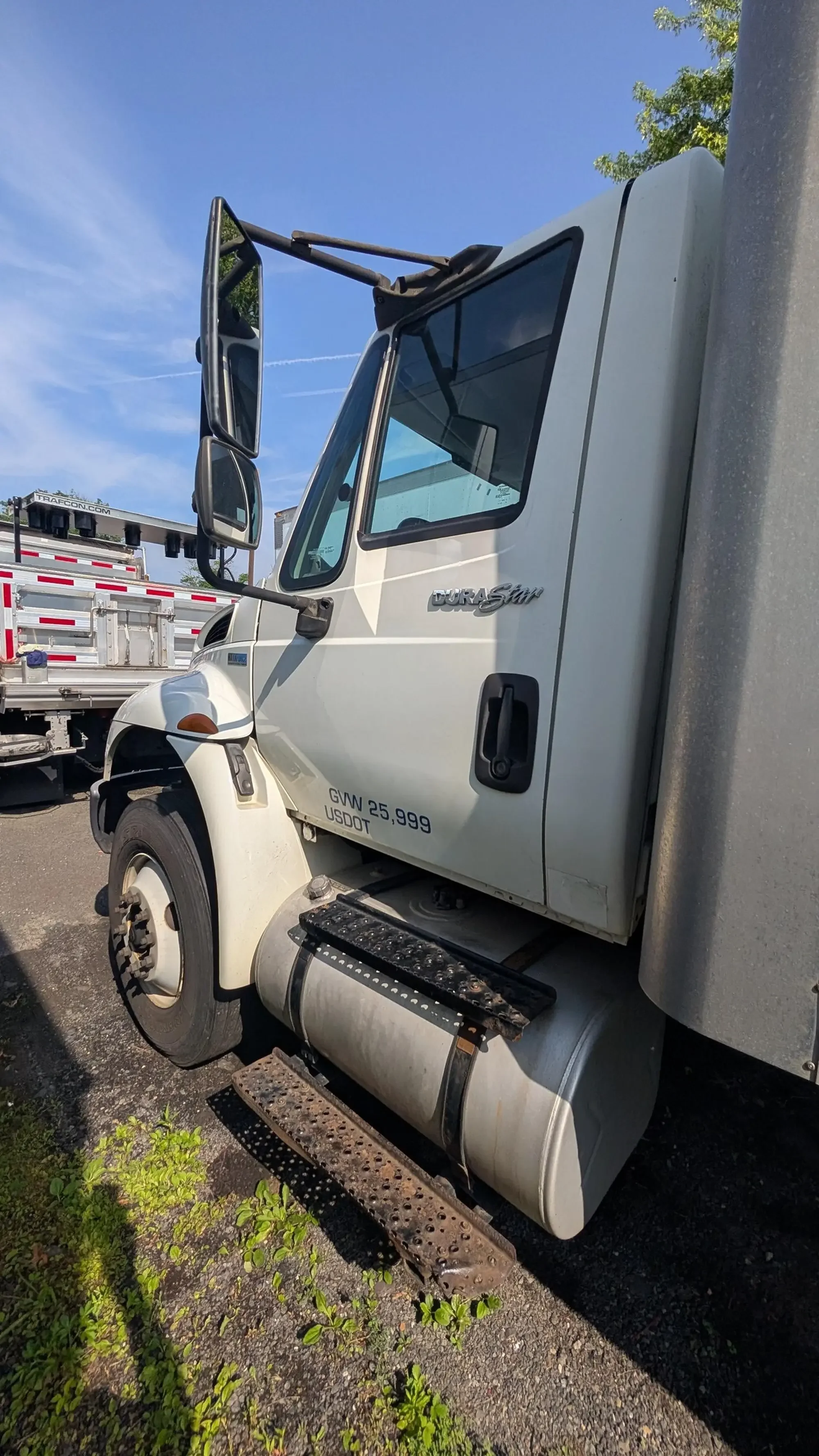 2013 International 4300 - image 7