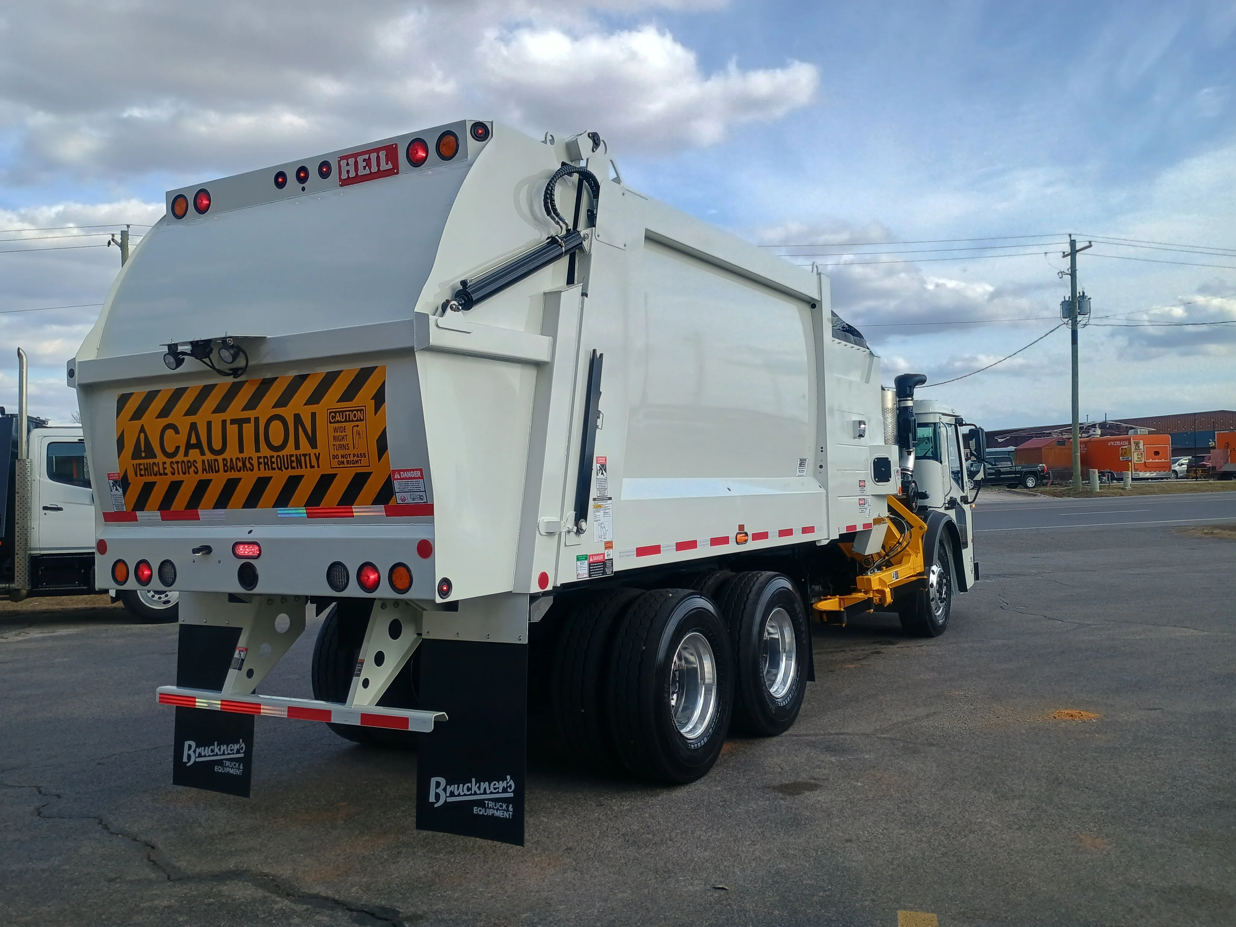 2026 Mack LR in Lowell, AR — photo 4