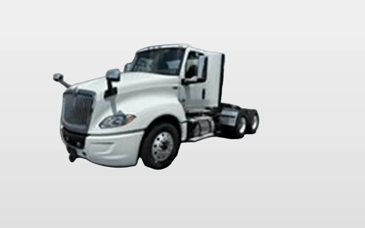 2019 International LT - image 1