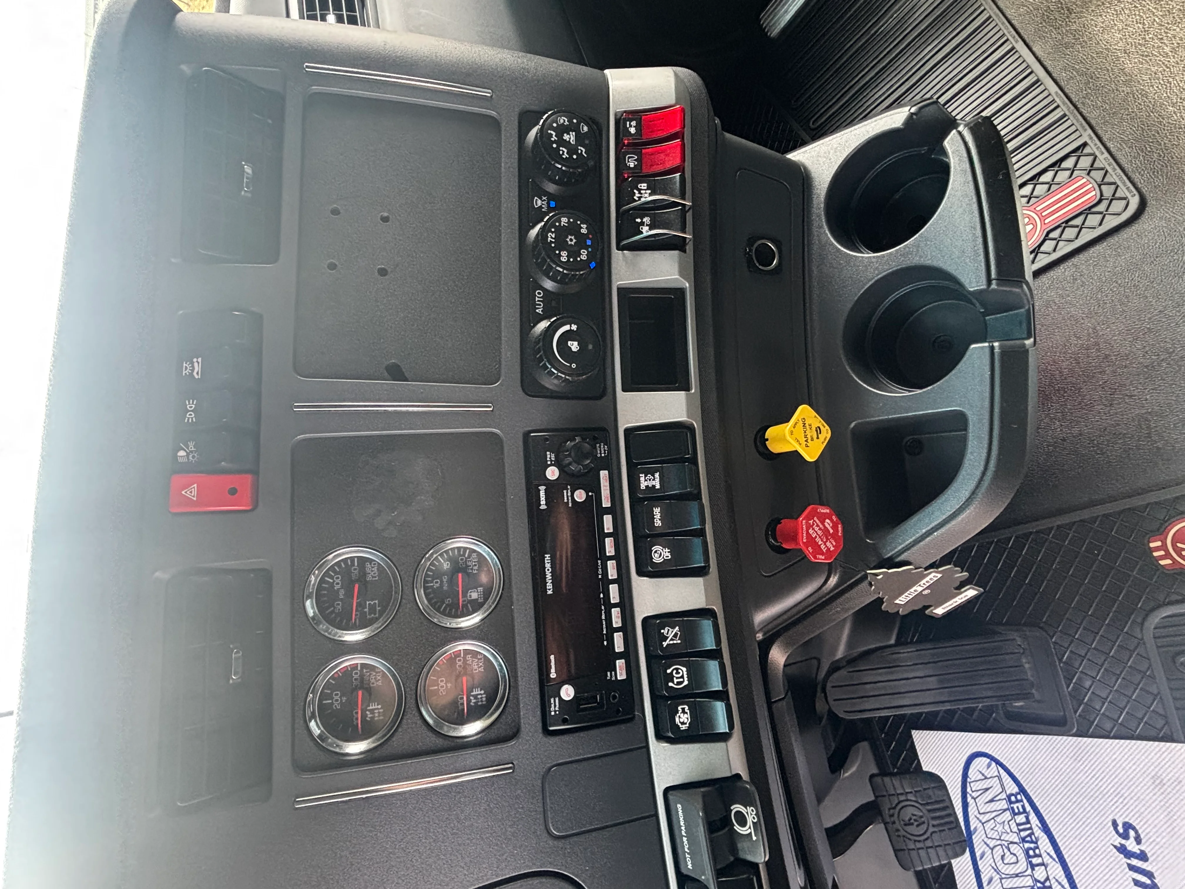 2023 Kenworth T680 in Council Bluffs, IA — photo 7
