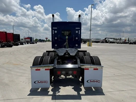 2027 Kenworth W900 in Ankeny, IA — photo 5