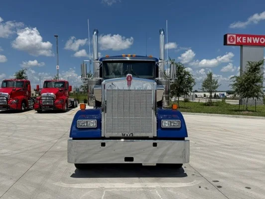 2027 Kenworth W900 in Ankeny, IA — photo 8