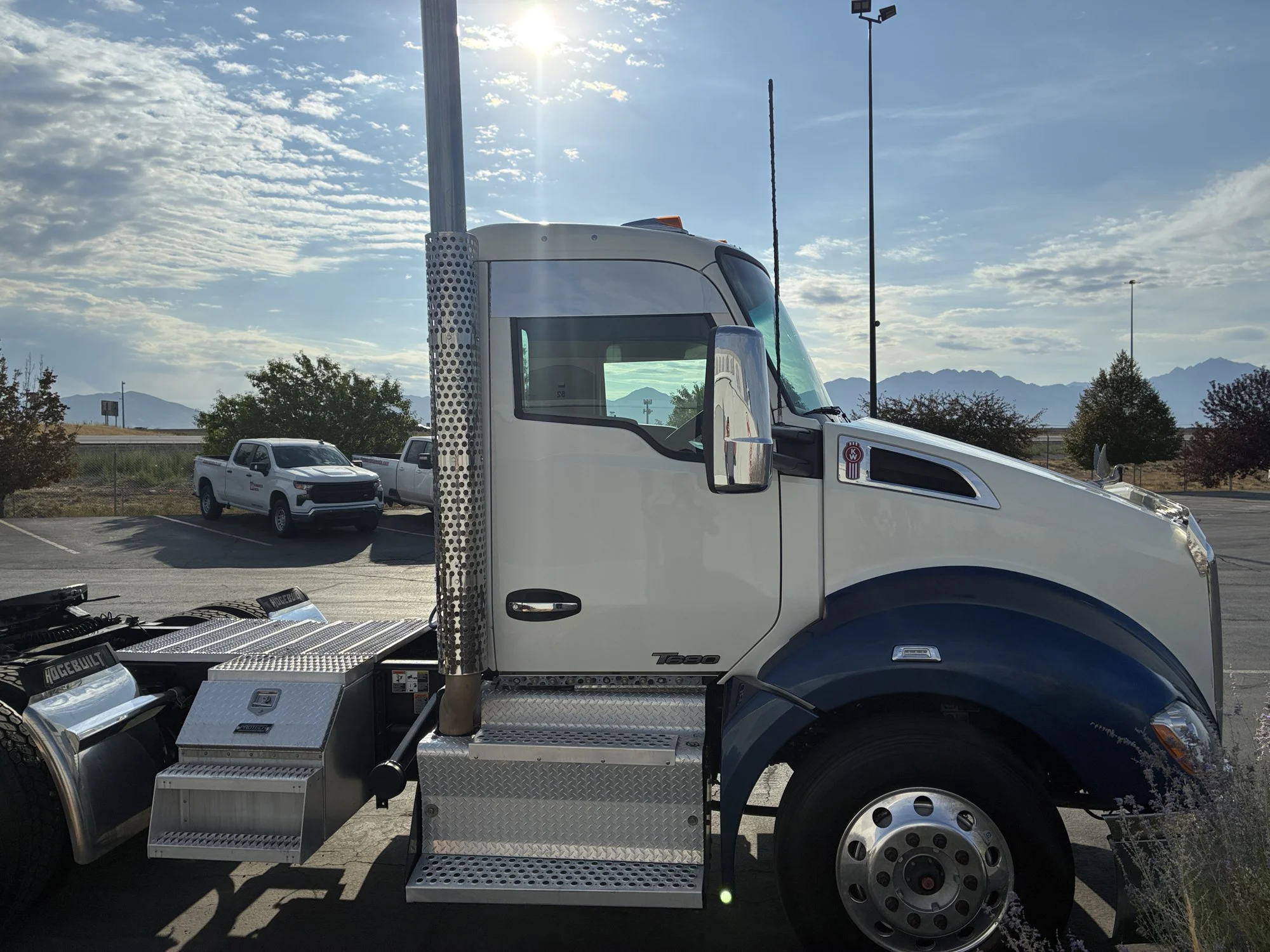 2016 Kenworth T680 in Salt Lake, UT — photo 4