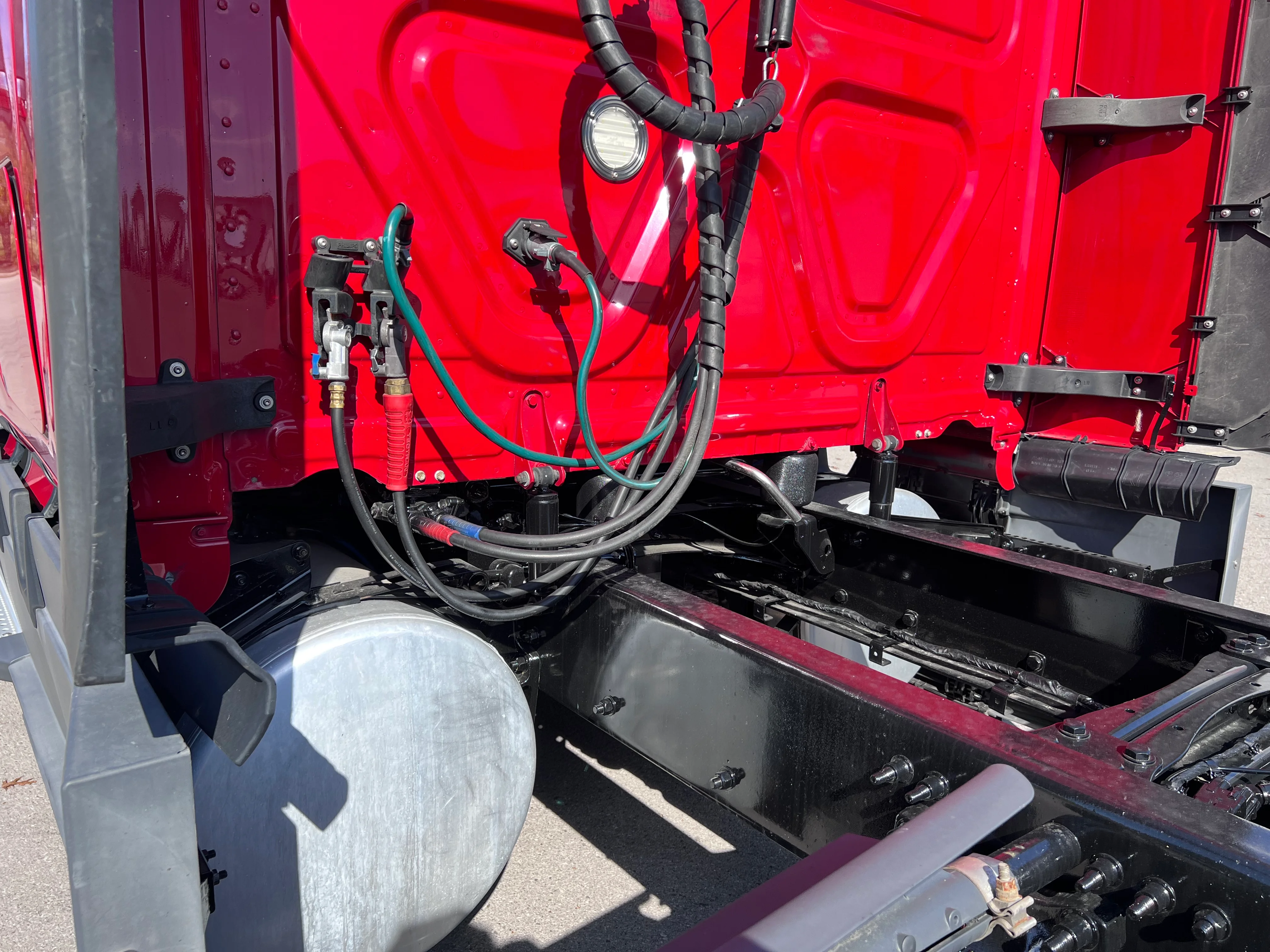 2020 Freightliner Cascadia in Greensboro, NC — photo 3
