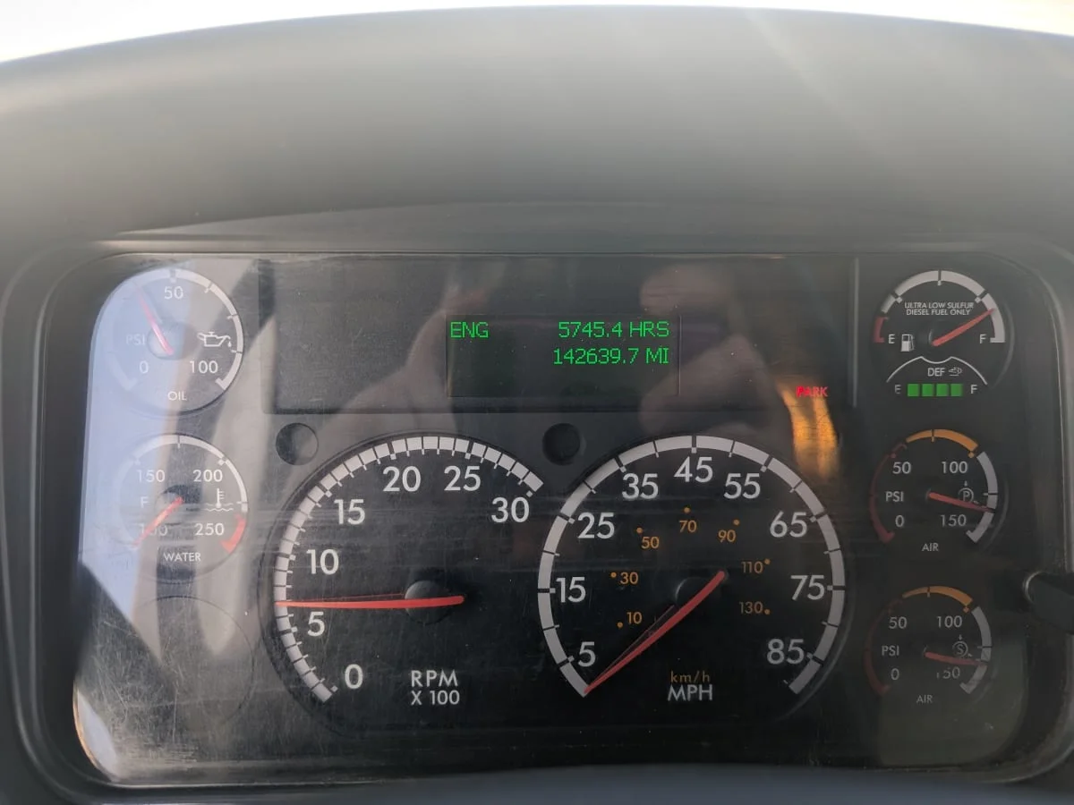 2016 Freightliner M2 106 - image 12