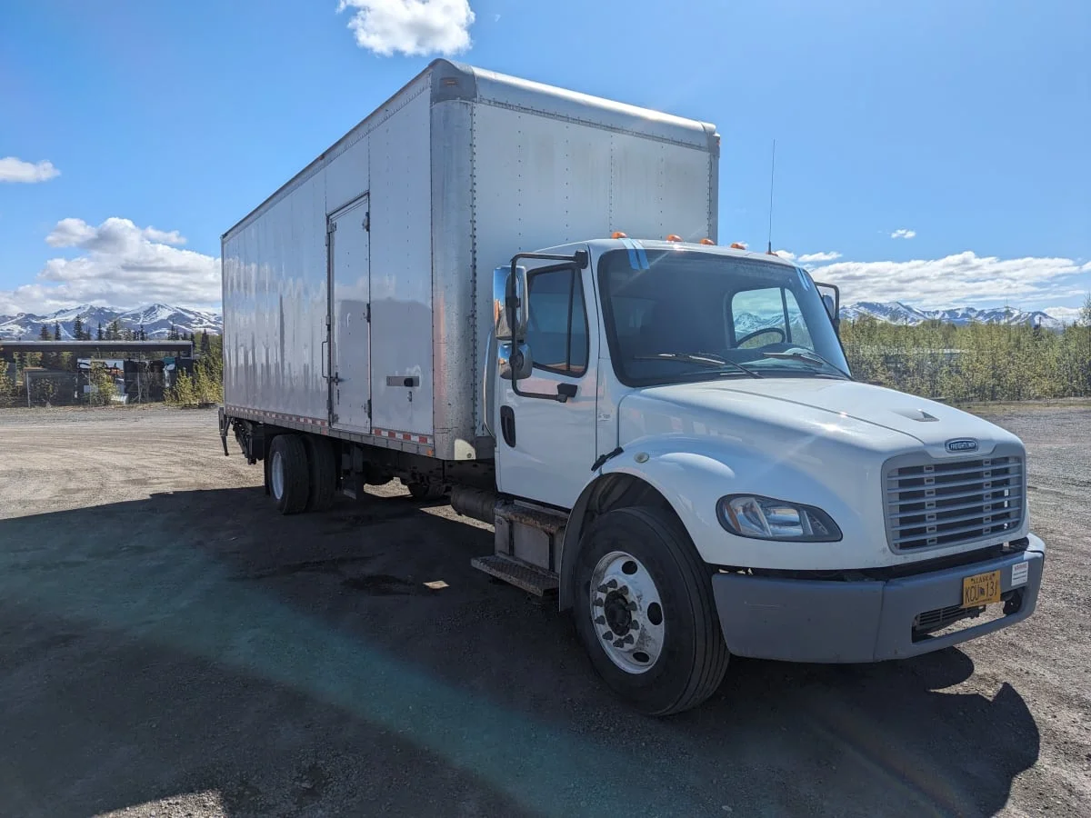 2016 Freightliner M2 106 in Anchorage, AK — photo 3