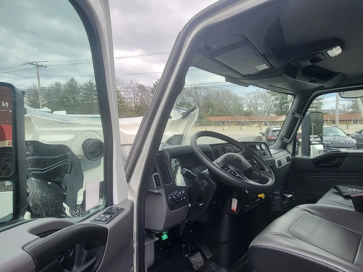 2025 International MV - image 34