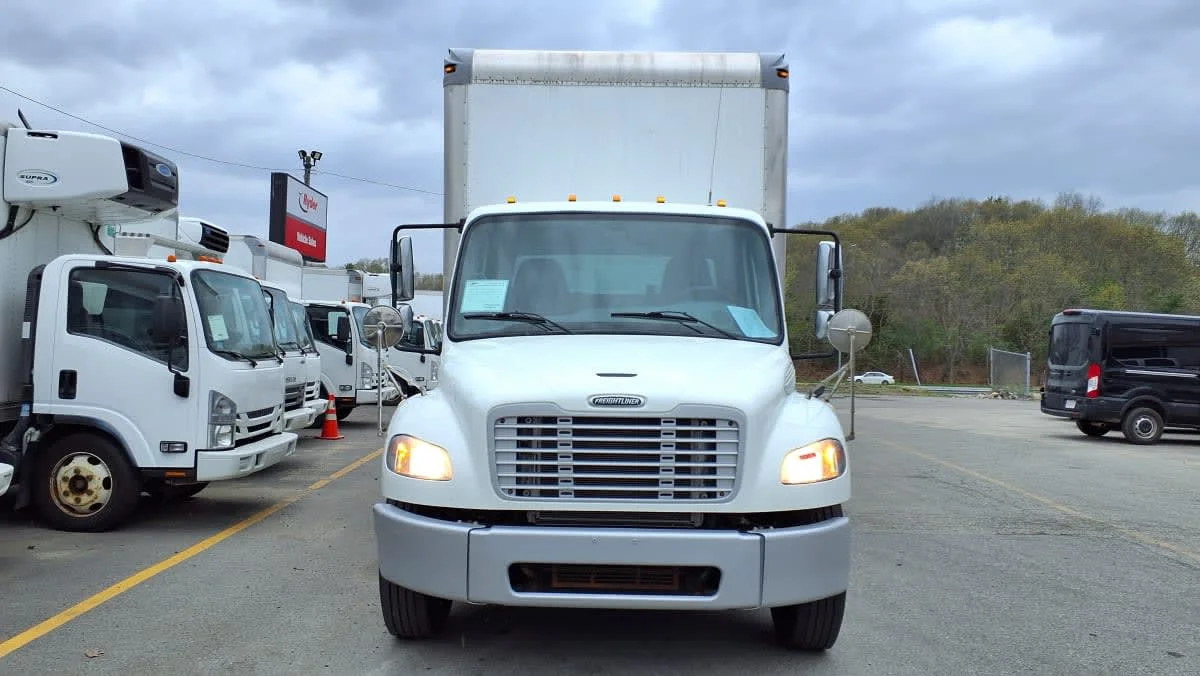 2019 Freightliner M2 106 in Salisbury, MA — photo 2