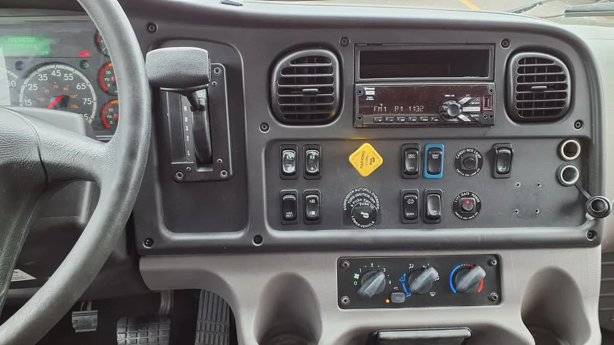 2019 Freightliner M2 106 in Salisbury, MA — photo 11