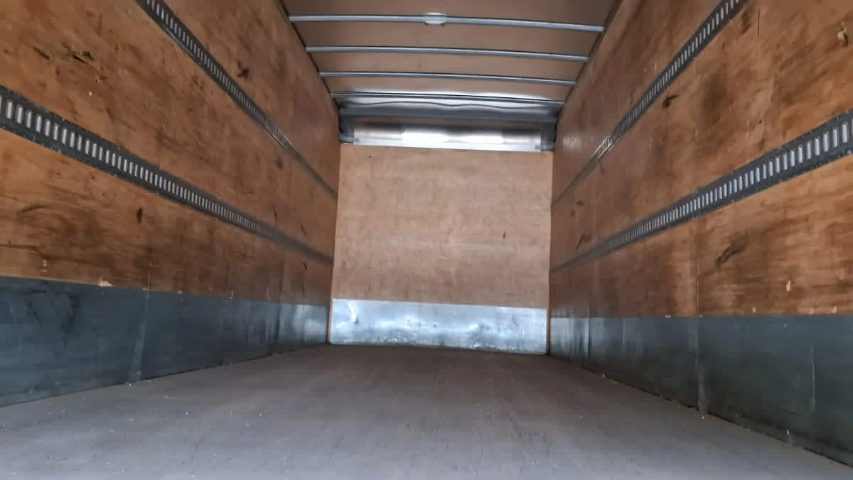 2019 Freightliner M2 106 in Salisbury, MA — photo 8
