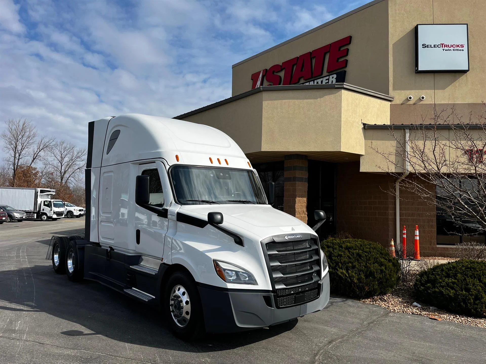 2019 Freightliner Cascadia - image 6