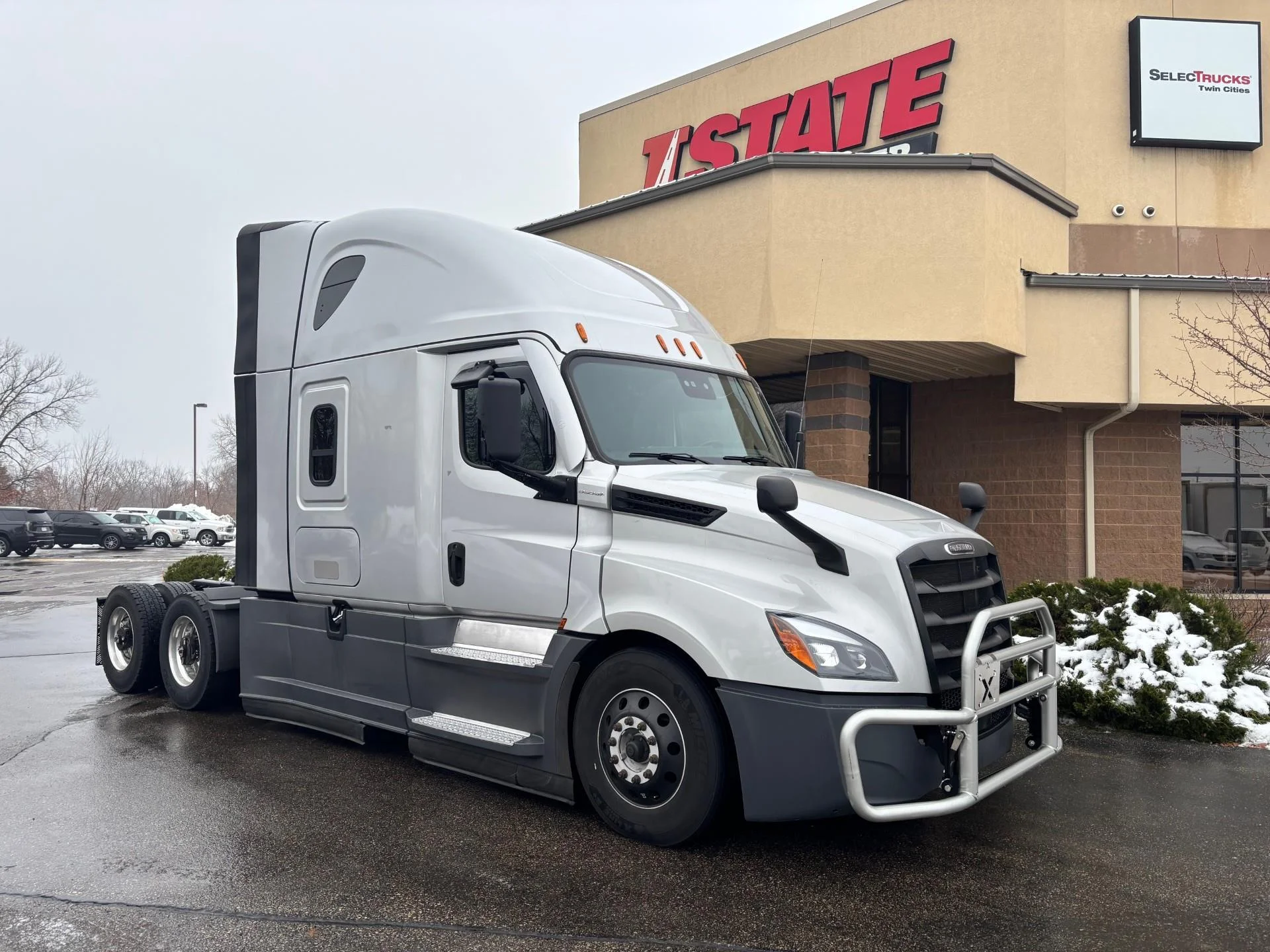 2019 Freightliner Cascadia - image 7