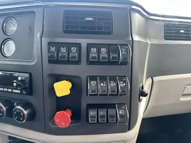 2023 Peterbilt 567 in Boise, ID — photo 48