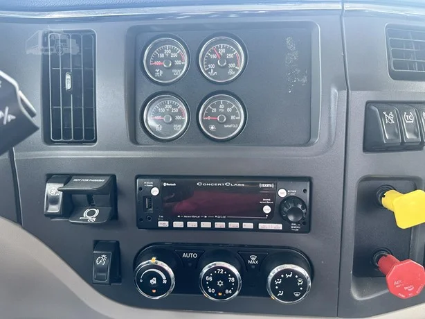 2023 Peterbilt 567 in Boise, ID — photo 47