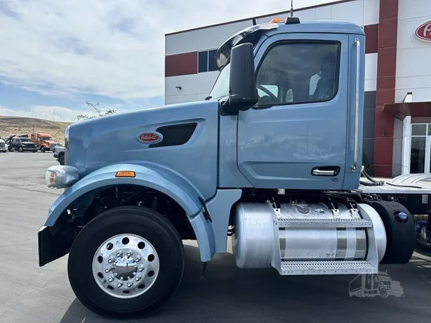 2023 Peterbilt 567 in Boise, ID — photo 12