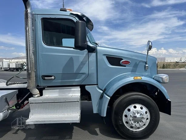 2023 Peterbilt 567 in Boise, ID — photo 8