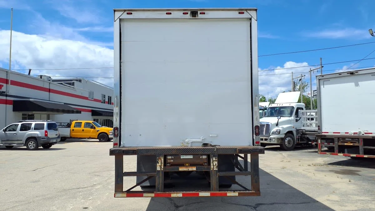 2018 Freightliner M2 106 in Warwick, RI — photo 5