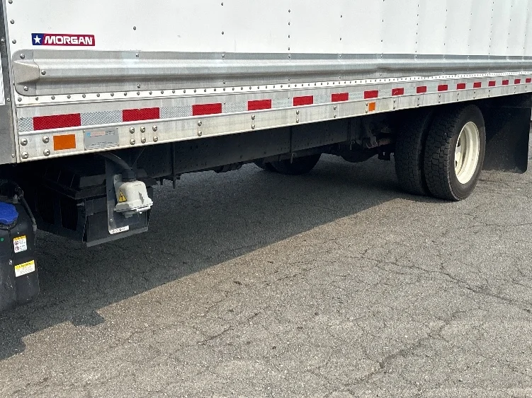2020 Isuzu NRR in North Bergen, NJ — photo 5