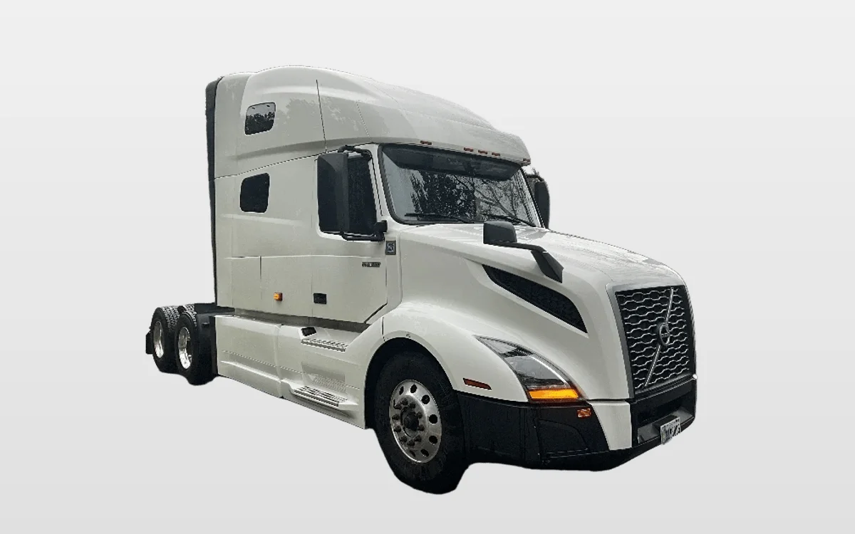 2022 Volvo - image 1