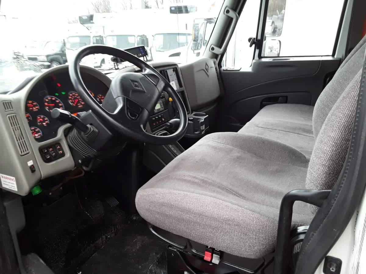 2019 International 4300 in Salisbury, MA — photo 8