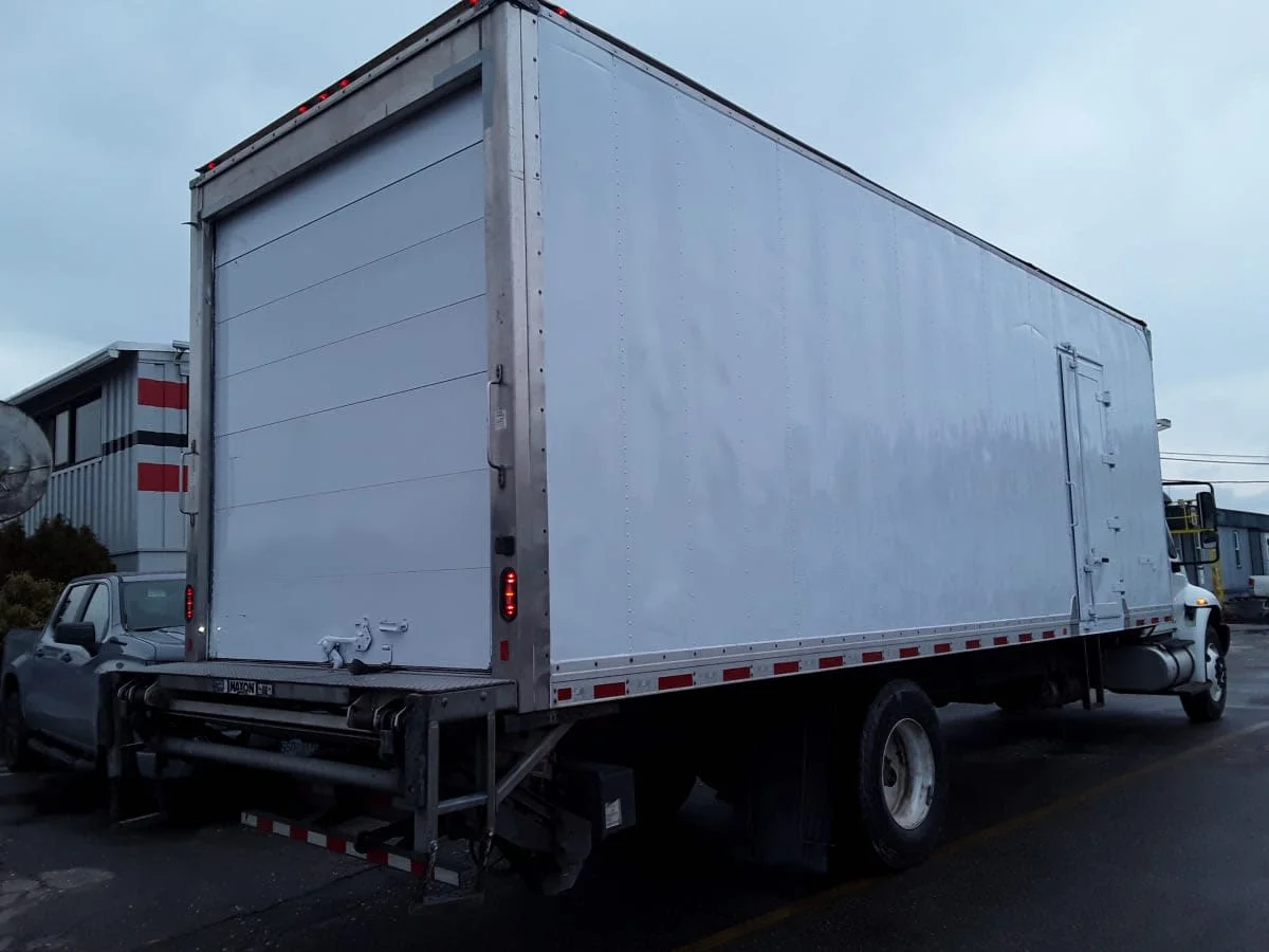 2019 International 4300 in Salisbury, MA — photo 4