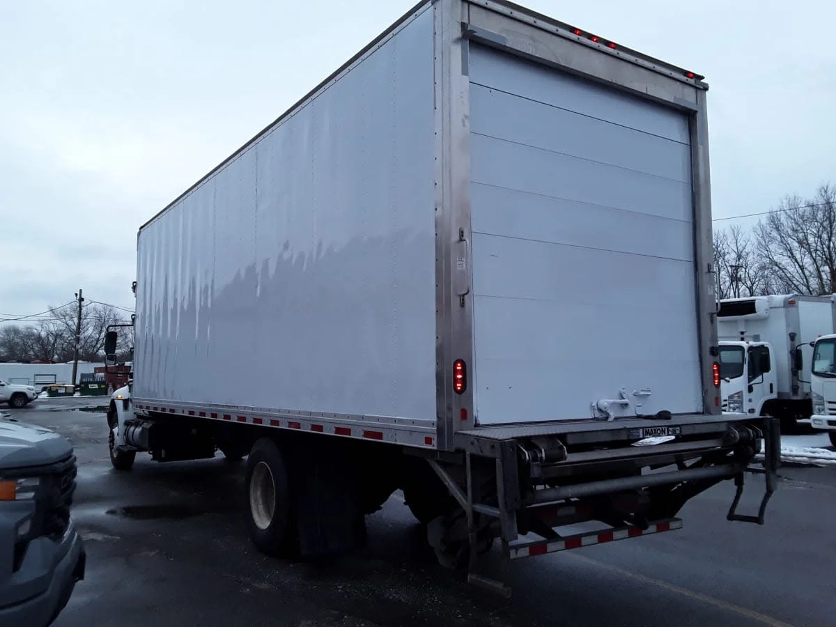 2019 International 4300 in Salisbury, MA — photo 6