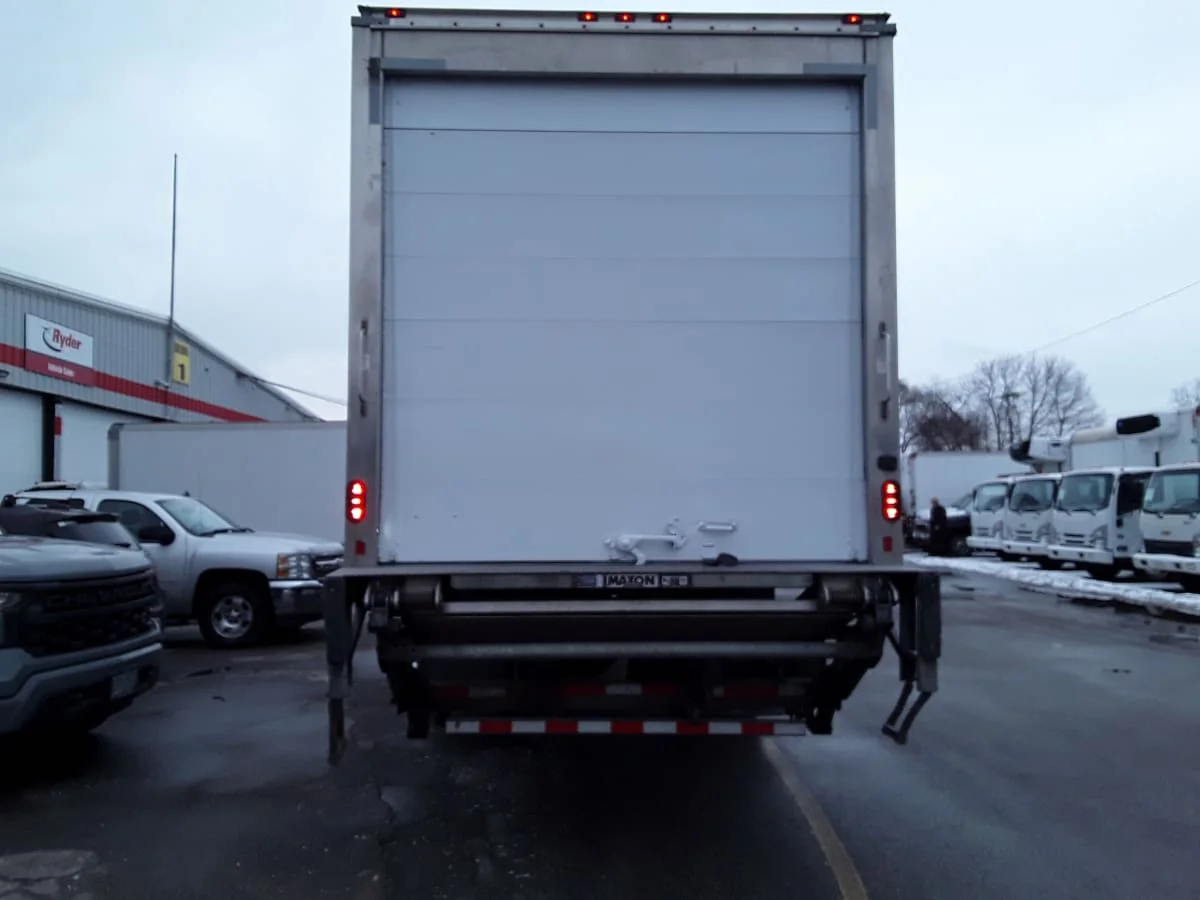 2019 International 4300 in Salisbury, MA — photo 5