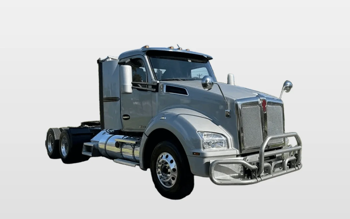 2021 Kenworth T880 - image 1