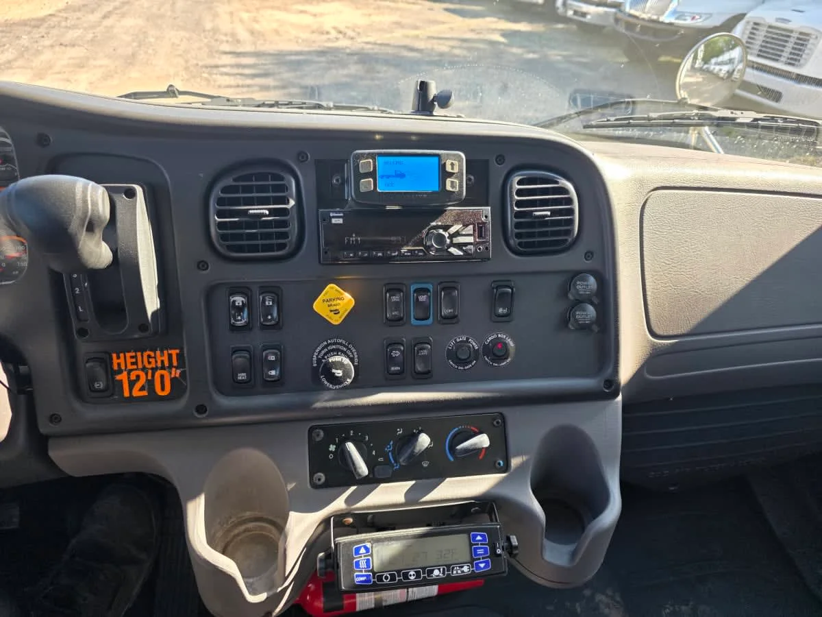 2019 Freightliner M2 106 in Bensalem, PA — photo 13