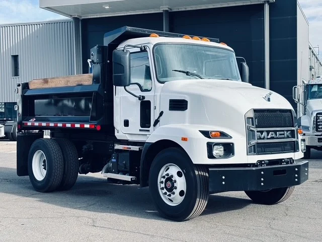 2025 Mack MD in Denver, CO — photo 3