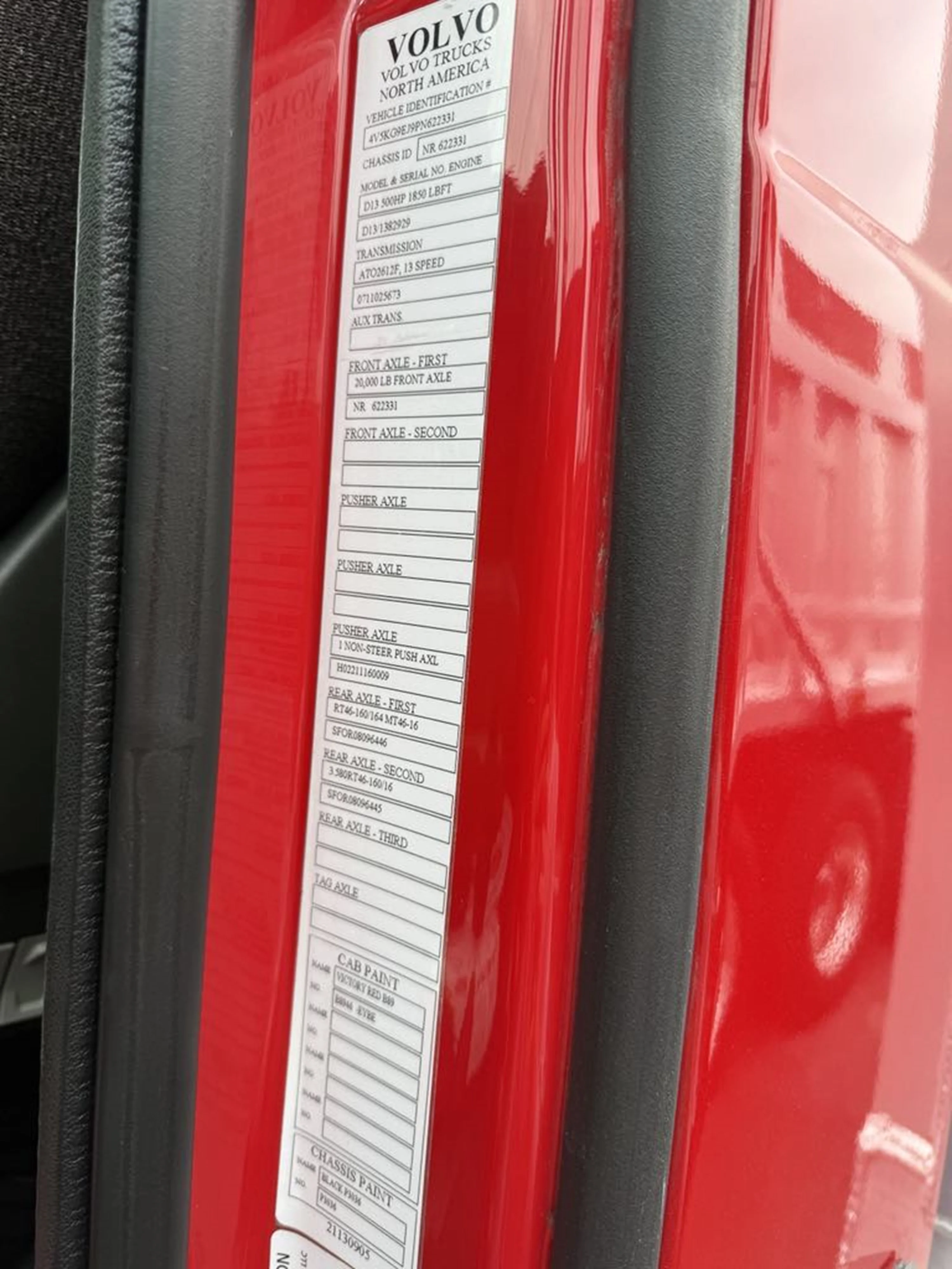 2023 Volvo - image 22