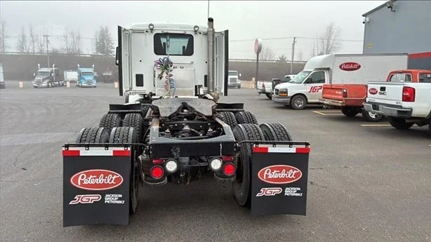 2024 Peterbilt 567 - image 5