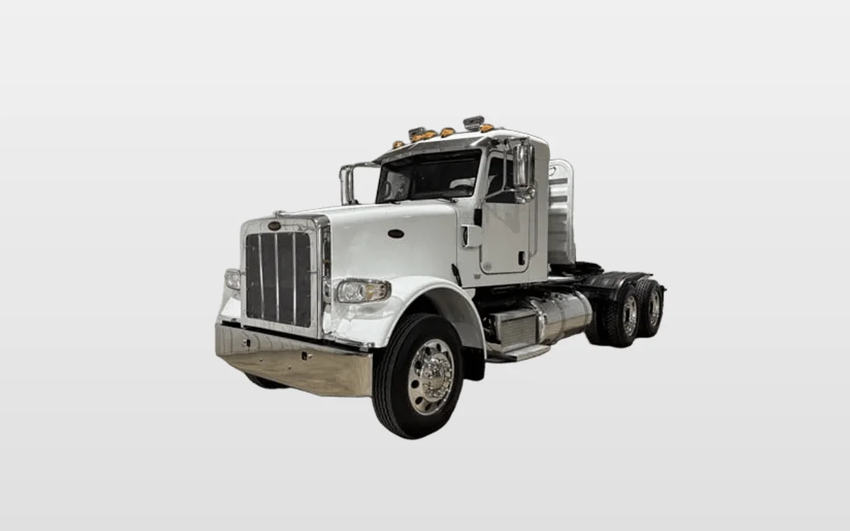 2015 Peterbilt - image 1