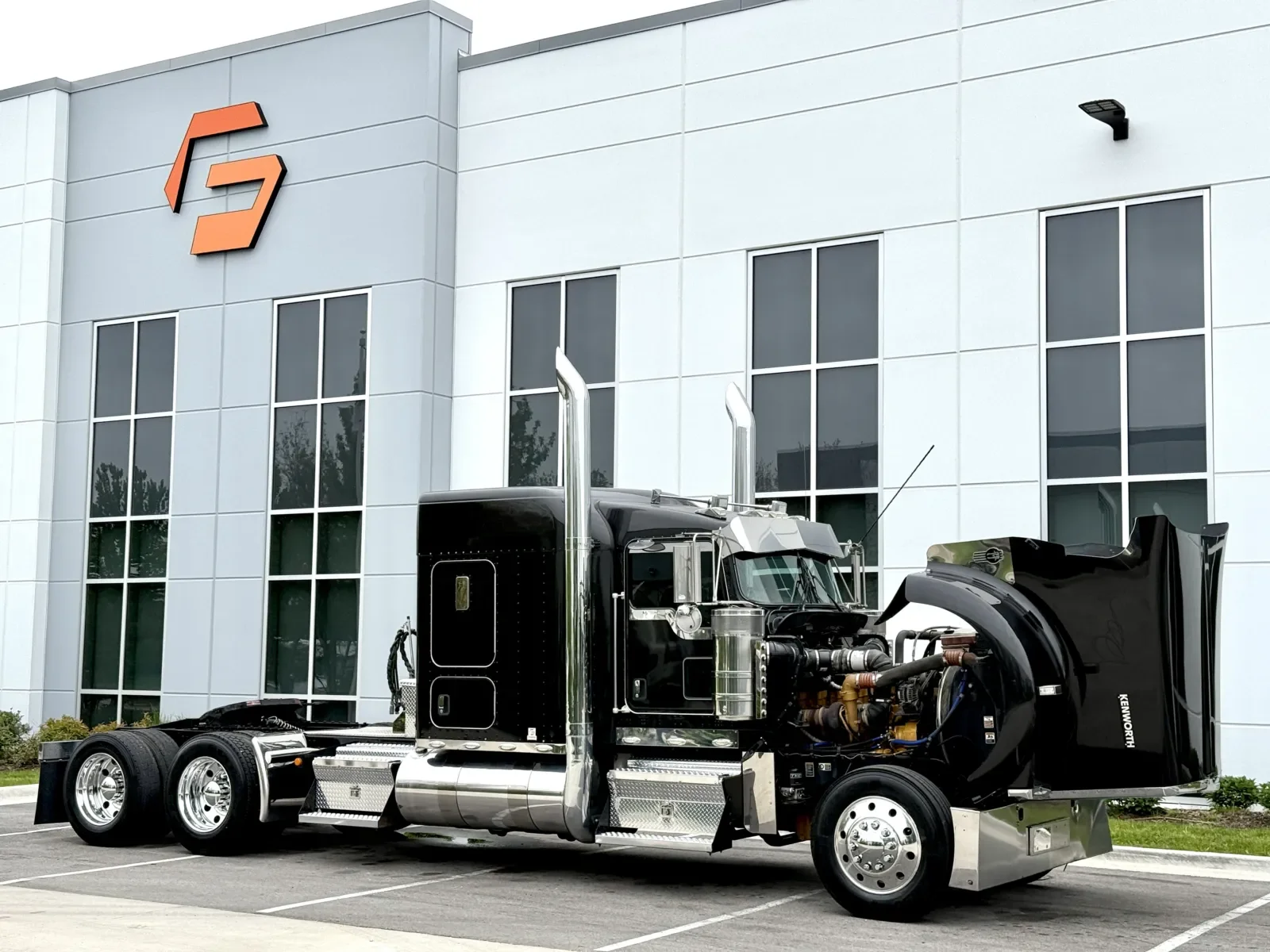 2016 Kenworth W900 in New Lenox, IL — photo 9