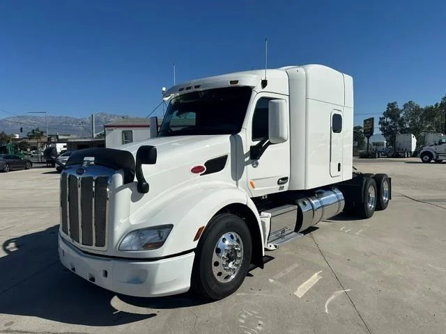 2022 Peterbilt 579 — photo 14