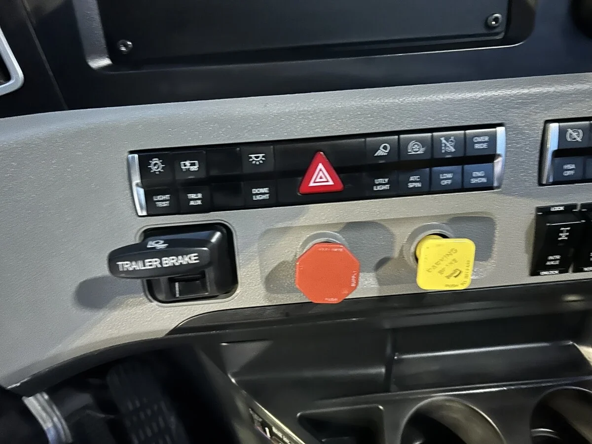 2023 Freightliner Cascadia in Amarillo, TX — photo 21
