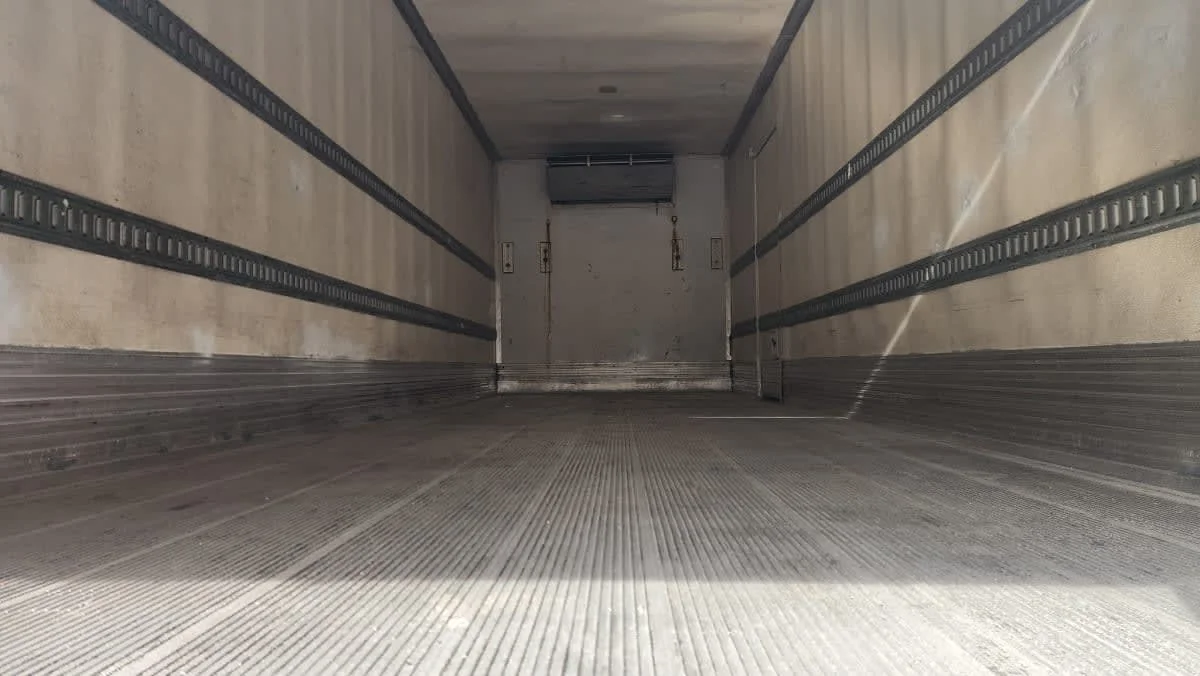 2018 International 4300 - image 9