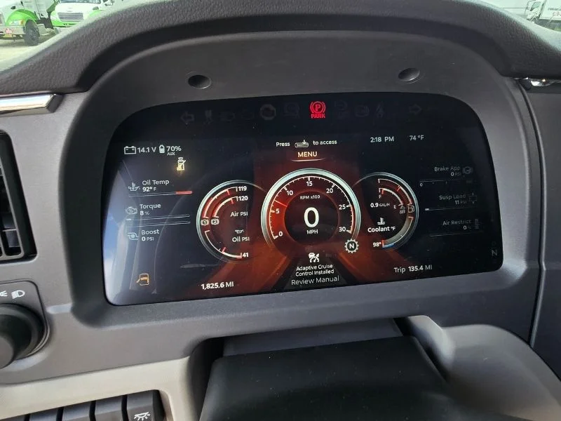 2027 Peterbilt 579 — photo 11